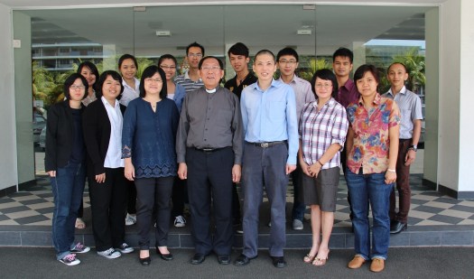 Ambassadors with Dean Chak, the Chairman of the Mission Committee (centre, front), Mrs. Chak (3rd from left, front), the Principal of Anglican Training Institute (ATI), Revd. Lin (3rd from right, front) and the ATI Administrator and Training Committee Honorary Secretary, Ps. Lydia Chang.